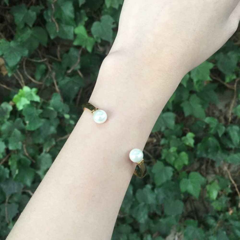 Tory Burch Glass Pearl Cuff Bracelet - Picture 3 of 7